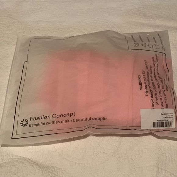 Fashion concept party pink skirt maxi - Picture 10 of 11